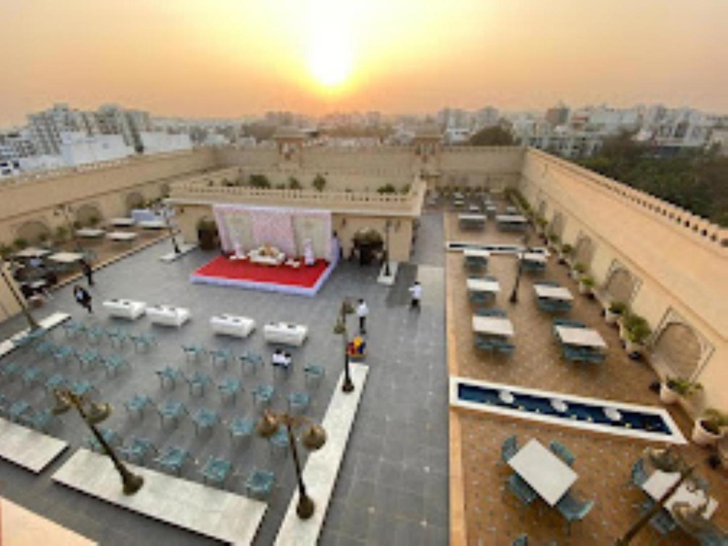 Laxminarayan Club & Resort Vadodara Exterior foto